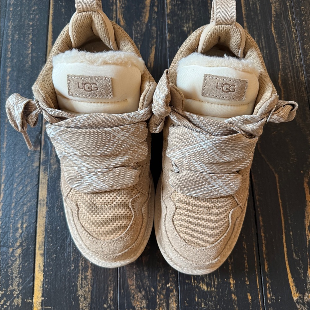 Women’s UGG Lowmel NWOT